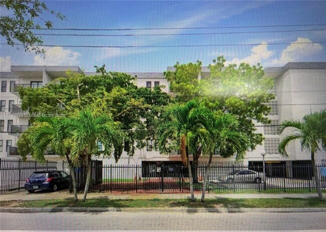 Foto del edificio - 6950 W 6th Ave