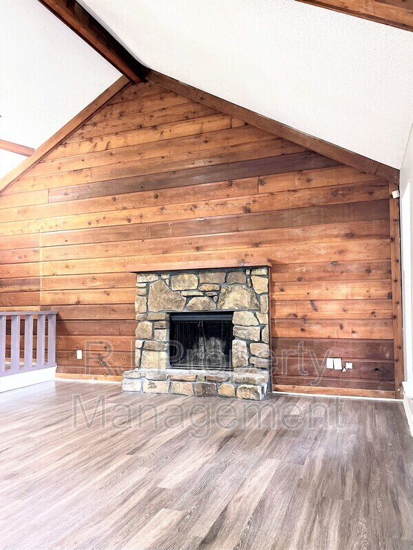 Foto del edificio - 6130 Valleydale Dr