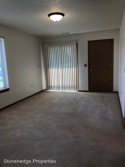 Foto del edificio - N113-W16924 Driftwood Ct