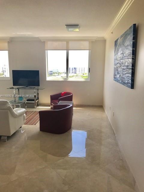 Foto del edificio - 1755 E Hallandale Beach Blvd