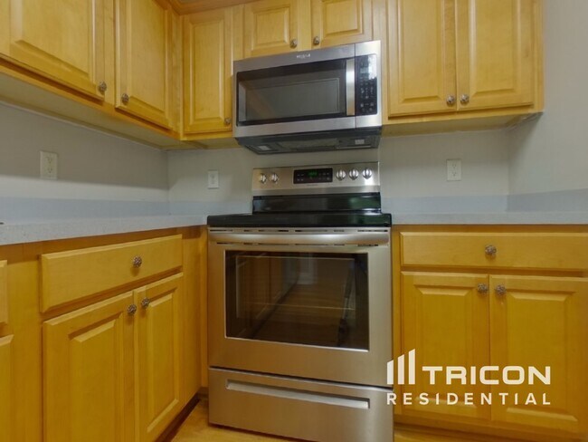 Foto del edificio - 136 Brookside Way