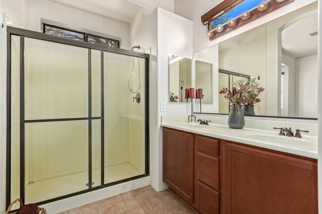 Foto del edificio - 6850 E Pearl St