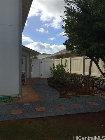 Building Photo - 94-480-480 Punono St