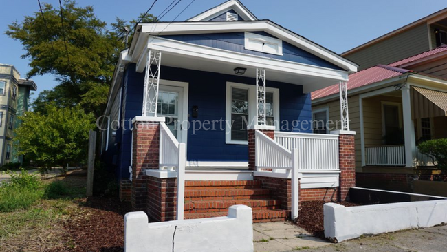 Building Photo - Beautiful 2BR/1BA Renovated, Historic Prop...