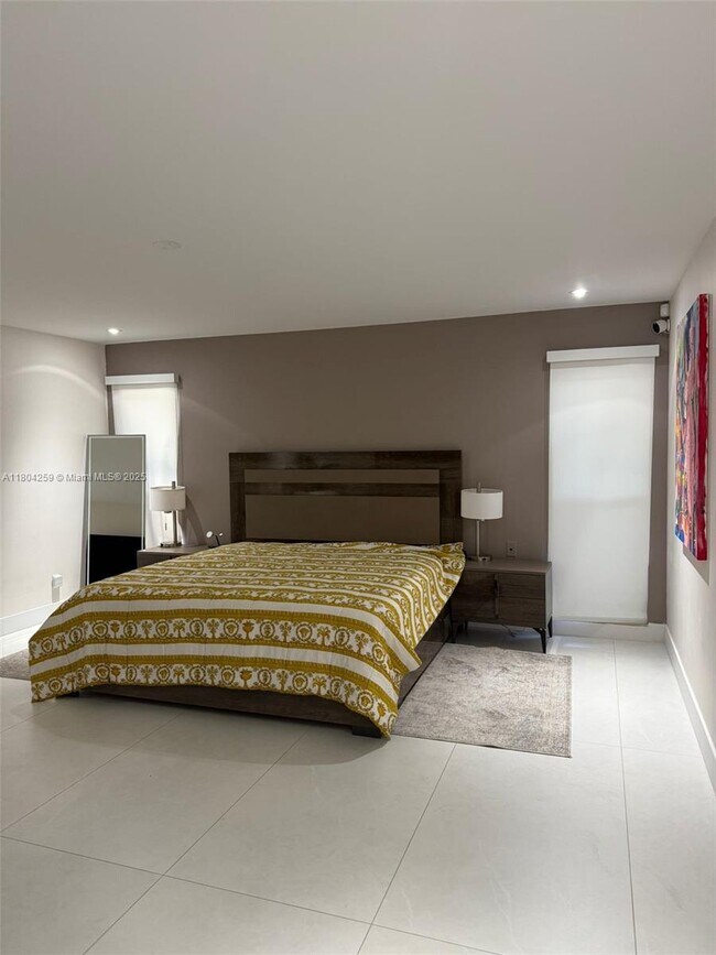 Foto del edificio - 3520 N 32nd Terrace