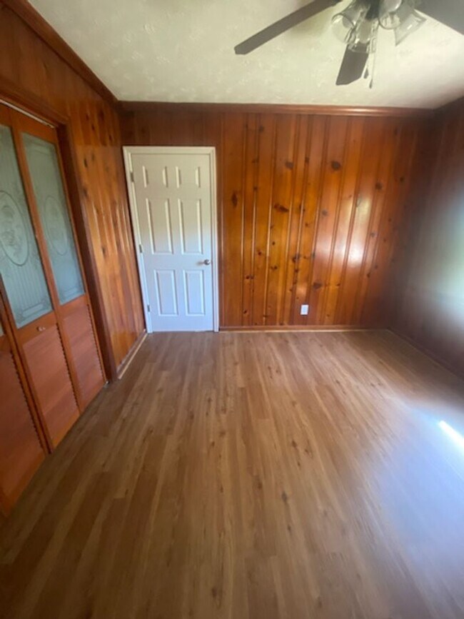 Foto del edificio - 4025 Acacia Dr