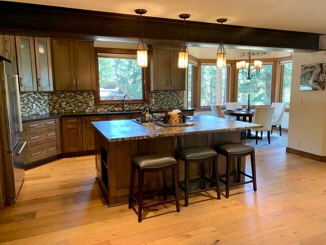 Building Photo - 651 Saddlehorn Dr