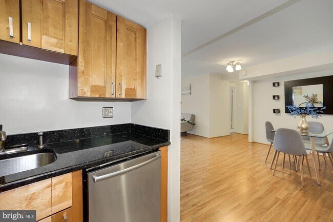 Foto del edificio - 1239 Vermont Ave NW