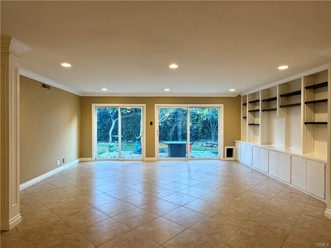 Building Photo - 4848 Ironwood Ave