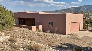 Building Photo - 145 Windmill Trail