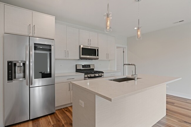 Foto del edificio - 5131 N Lincoln Ave