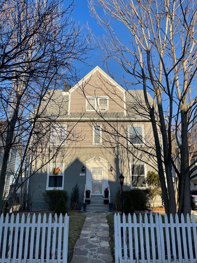 Entrance - 245 S 2nd Ave