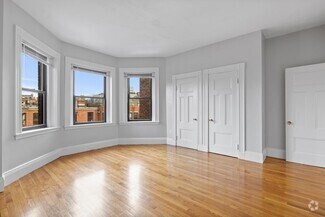 Building Photo - 907 Boylston St