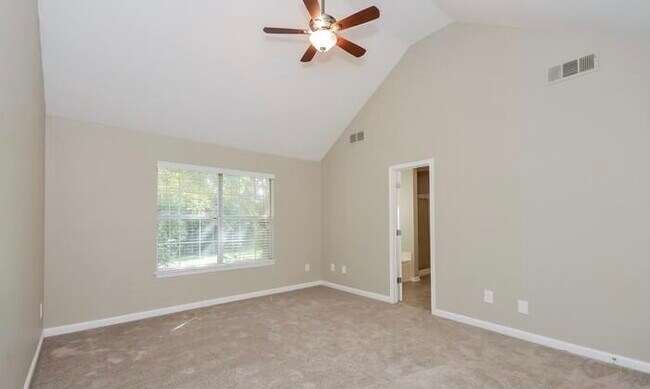 Building Photo - 4020 Monarch Dr