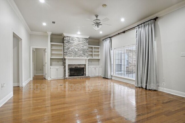 Building Photo - 434 Autumn Oak Dr