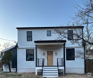 Building Photo - 5141 19th Rd N