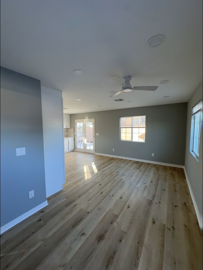 Building Photo - 13809 Actina Ave