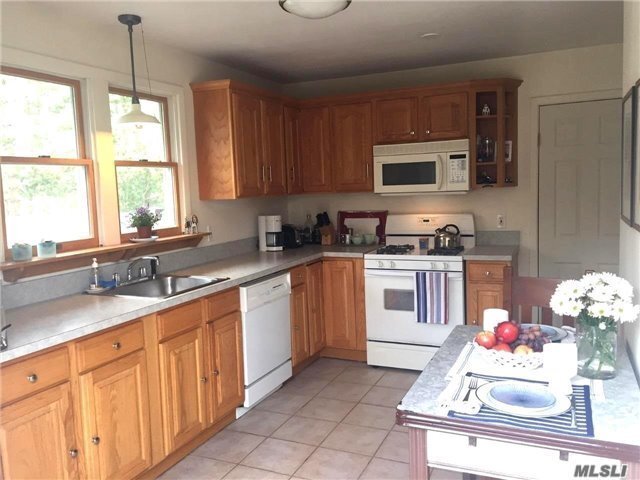 Foto del edificio - 11 Argonne Rd W