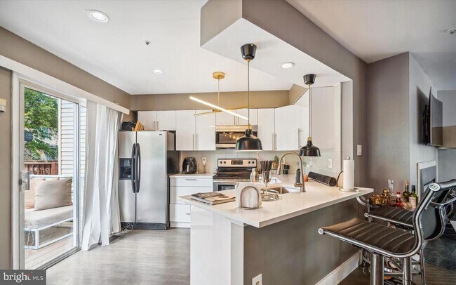 Building Photo - 15907 Elf Stone Ct