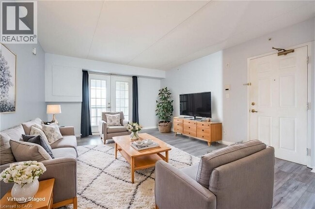 Photo du bâtiment - 1830 Walkers Line