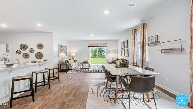 Building Photo - 2139 Monk Dr