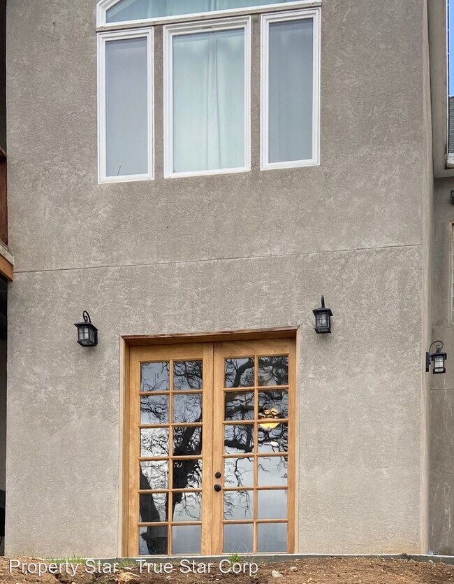 Building Photo - 1 br, 1 bath House - 20854 Oak Pass Ave.