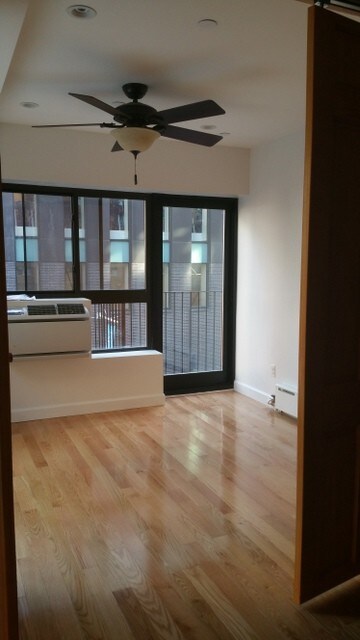 Primary Photo - 201 W 76th St