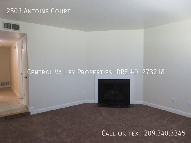Foto del edificio - 2503 Antoine Ct