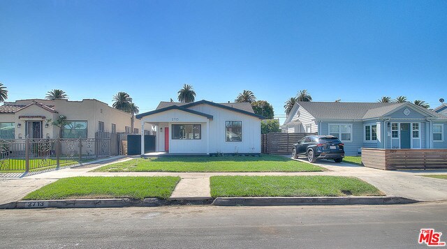 Building Photo - 2713 S Harcourt Ave