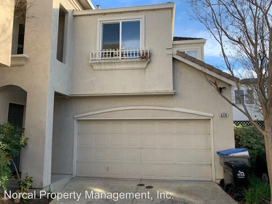 Foto principal - 3 br, 3 bath House - 5216 Union Ave