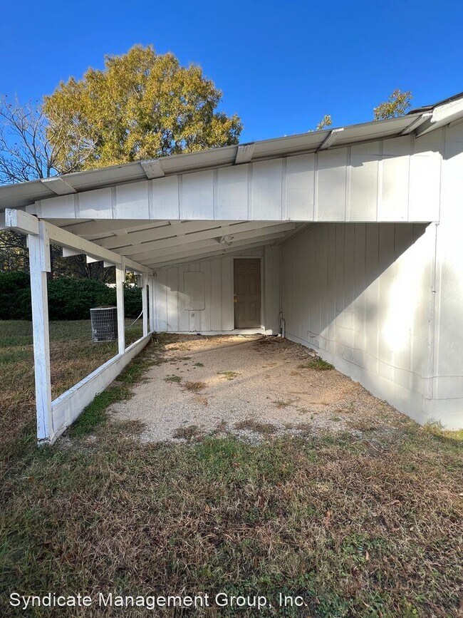 Foto del edificio - 1 br, 1 bath House - 632-B Stallings Rd.