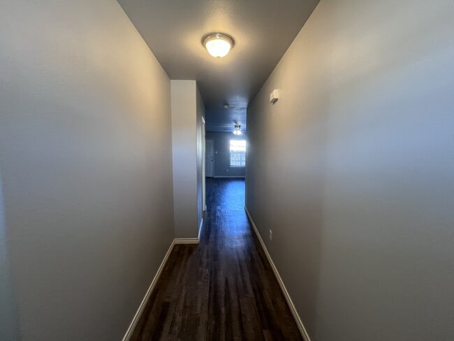 Foto del edificio - 3422 Itasca St