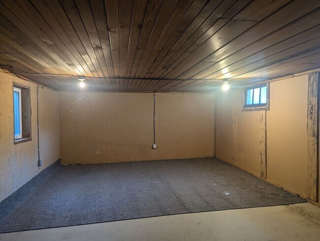 Foto del edificio - Spacious 2 bedroom pet-friendly Lewiston house