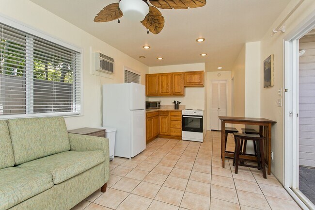 Building Photo - Partially Furnished - Kailua Cottage - 1 B...