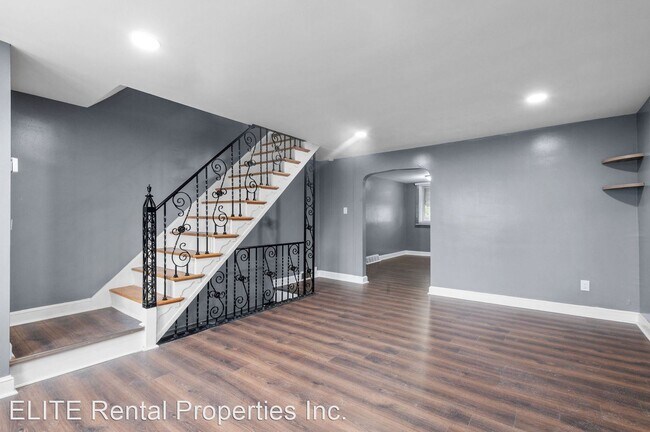 Building Photo - 3 br, 1 bath House - 1028 Cedarwood Road