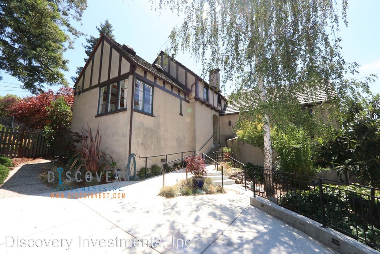 Primary Photo - 3 br, 2 bath House - 523 Boulevard Way