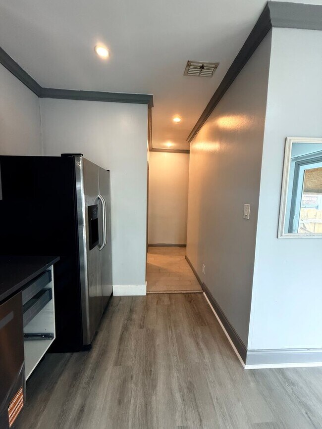 Foto del edificio - 941-941 Bayonne St