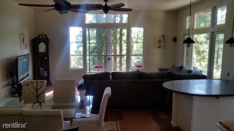 Primary Photo - 3 br, 2 bath House - 17506 Summit Ave
