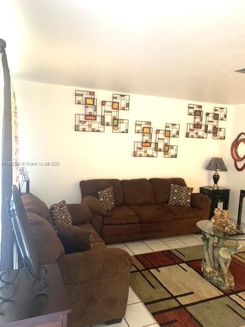 Foto del edificio - 5934 NW 20th St