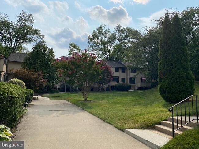 Foto del edificio - 2562 Glengyle Dr