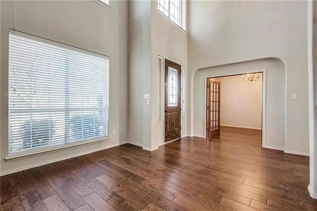 Foto del edificio - 5529 Crimson Oaks Dr