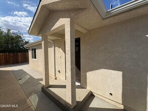 Building Photo - 2137 Estrella Ct