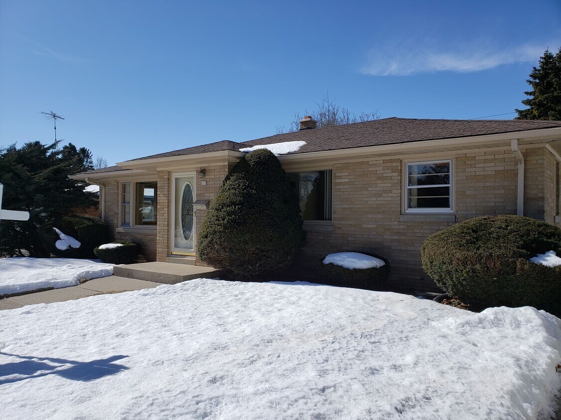 630 S 27th St, Sheboygan, WI 53081 House for Rent in Sheboygan, WI