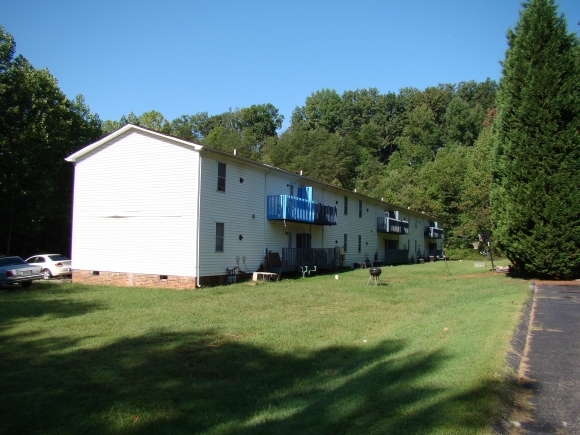 Building Photo - 1006 Smith Lake Rd