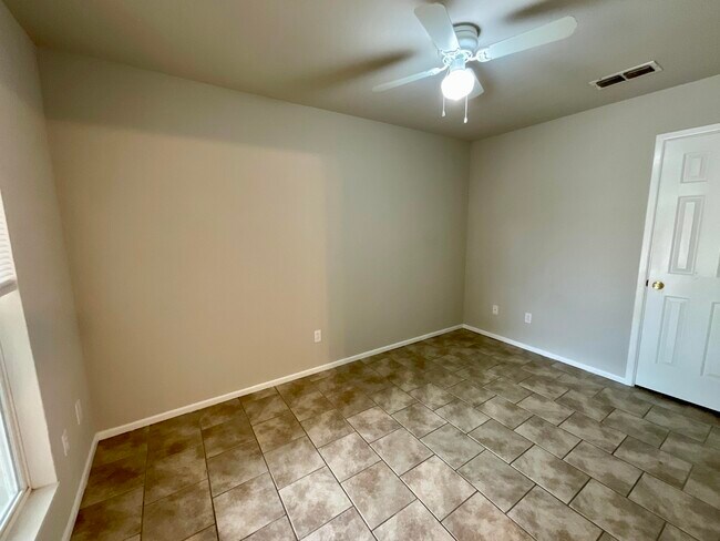 Foto del edificio - 3415 49th St