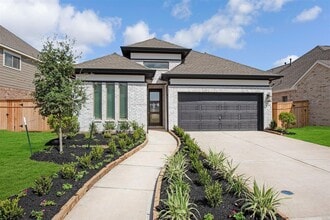 Building Photo - 8727 Arbor Trail Dr