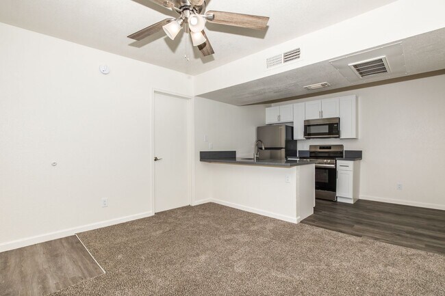 Foto del interior - Garden Plaza Apartments