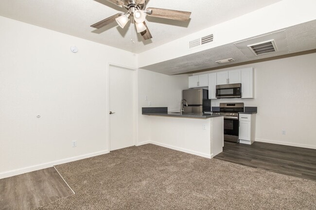 Interior Photo - Garden Plaza Apartments