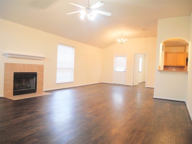 Foto del edificio - 2311 Flint Brook Ct