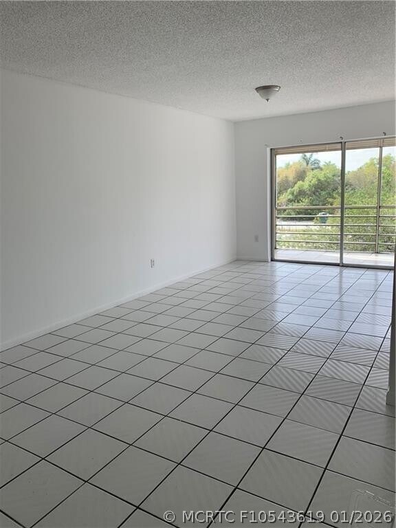 Foto del edificio - 4131 Stirling Rd
